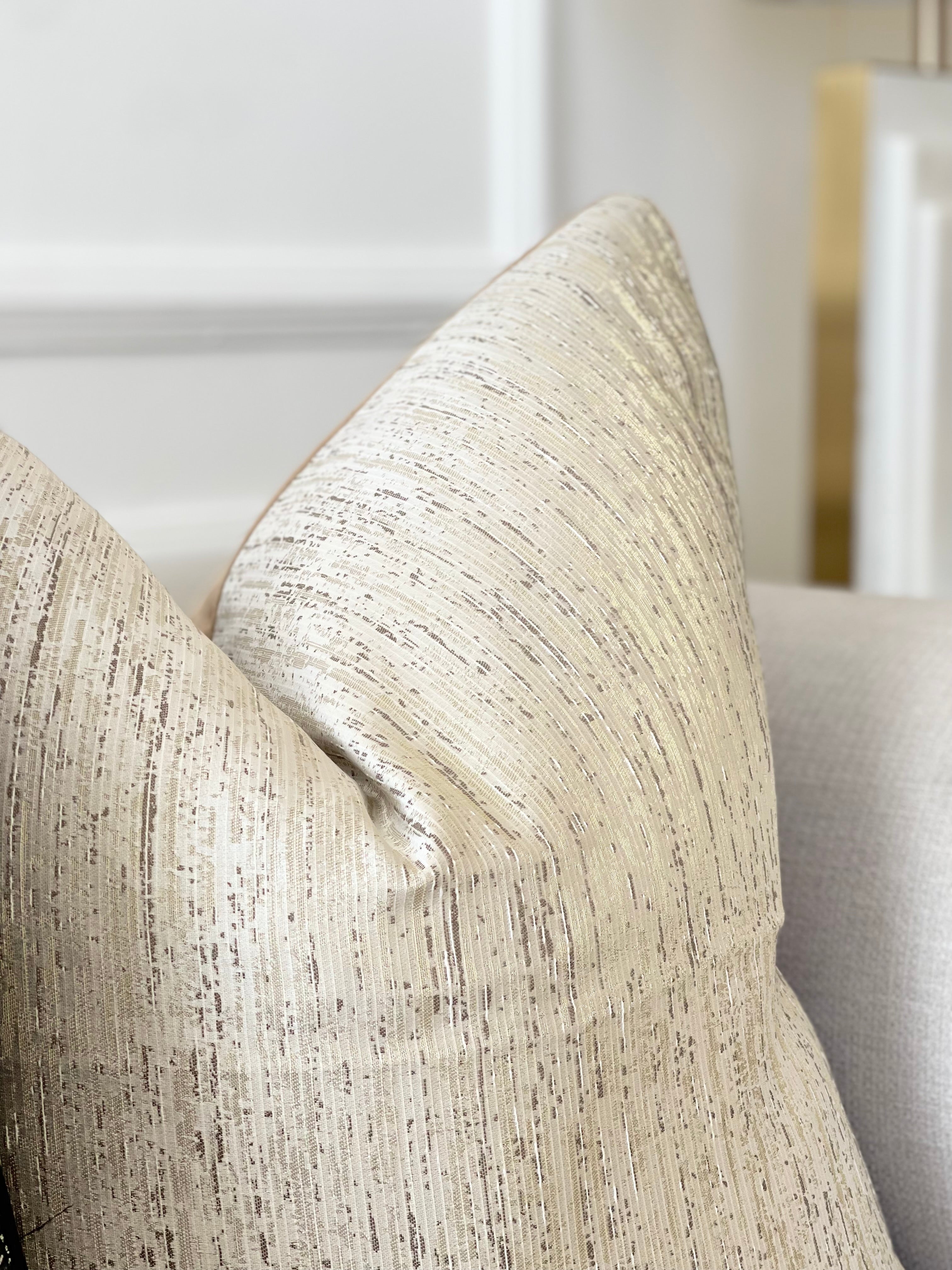 Hera Cushion Cover