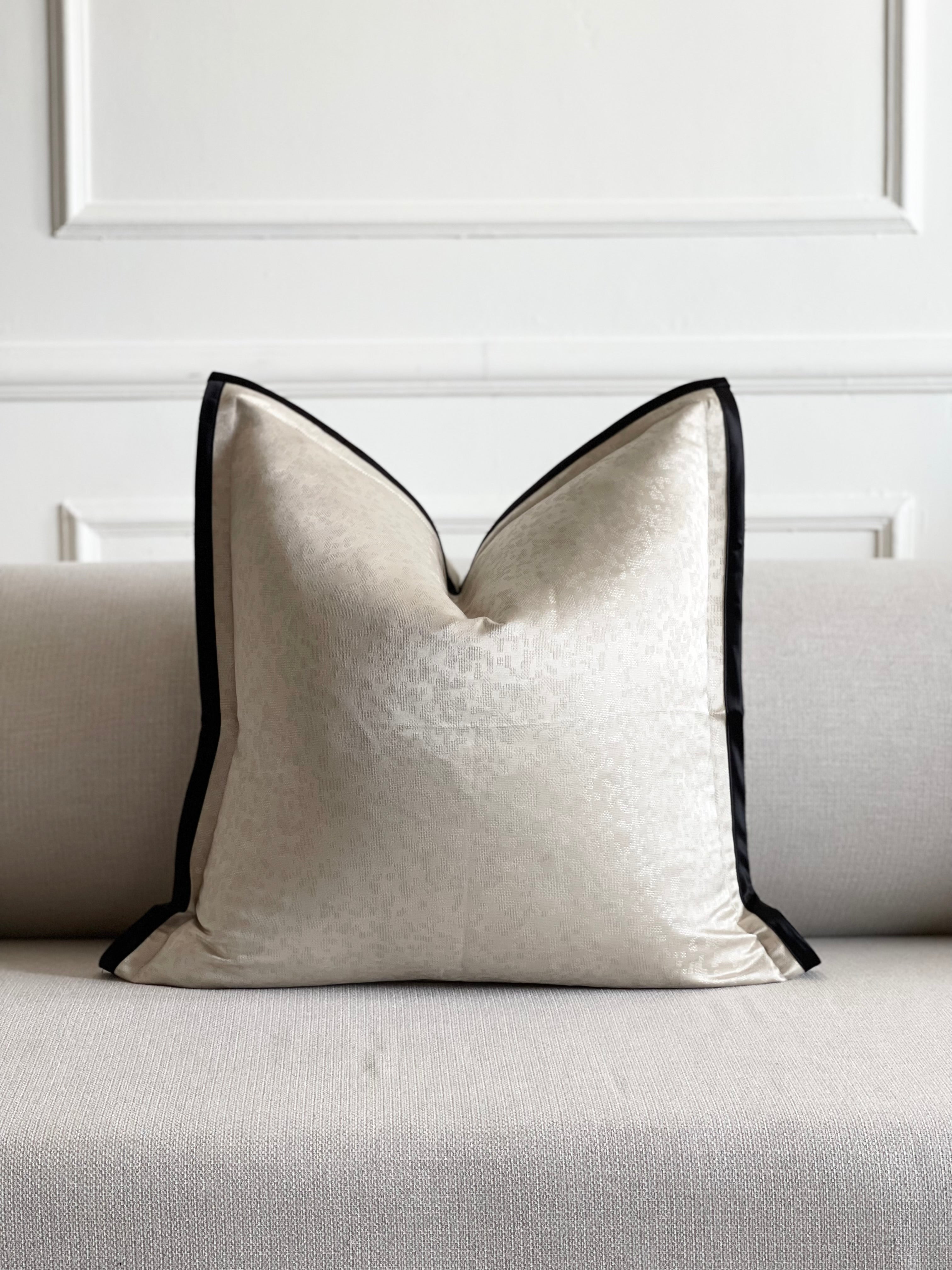 Letto Cushion Cover